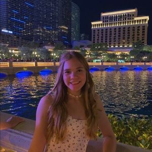 Meet your Posher, Bella